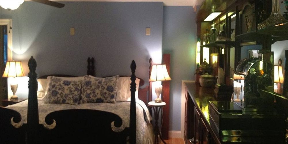 The Red Hook Country Inn, An "Old Rhinebeck" Bed & Breakfast Eksteriør bilde