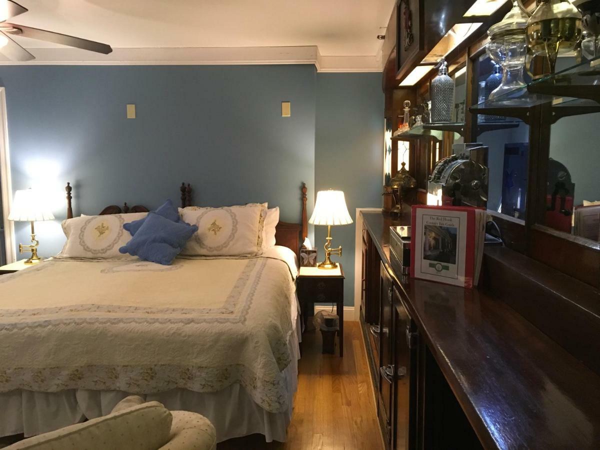 The Red Hook Country Inn, An "Old Rhinebeck" Bed & Breakfast Eksteriør bilde