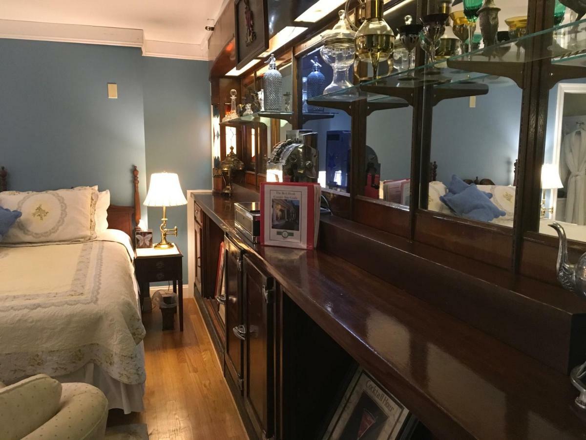 The Red Hook Country Inn, An "Old Rhinebeck" Bed & Breakfast Eksteriør bilde